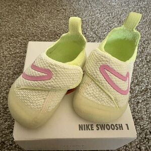 Nike Swoosh 1 in Yellow and Pink